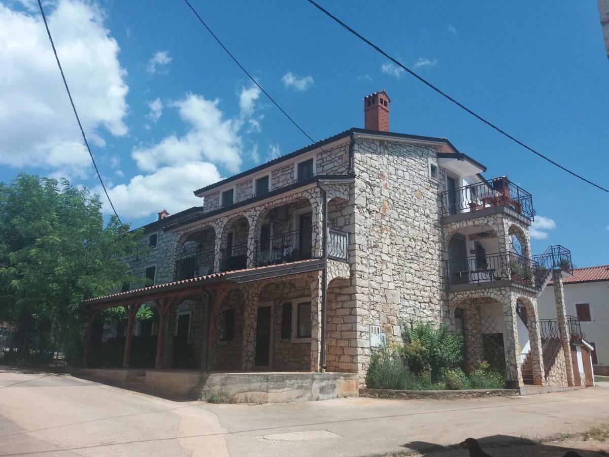 Bed and Breakfast Ranch Radin Brtonigla Esterno foto
